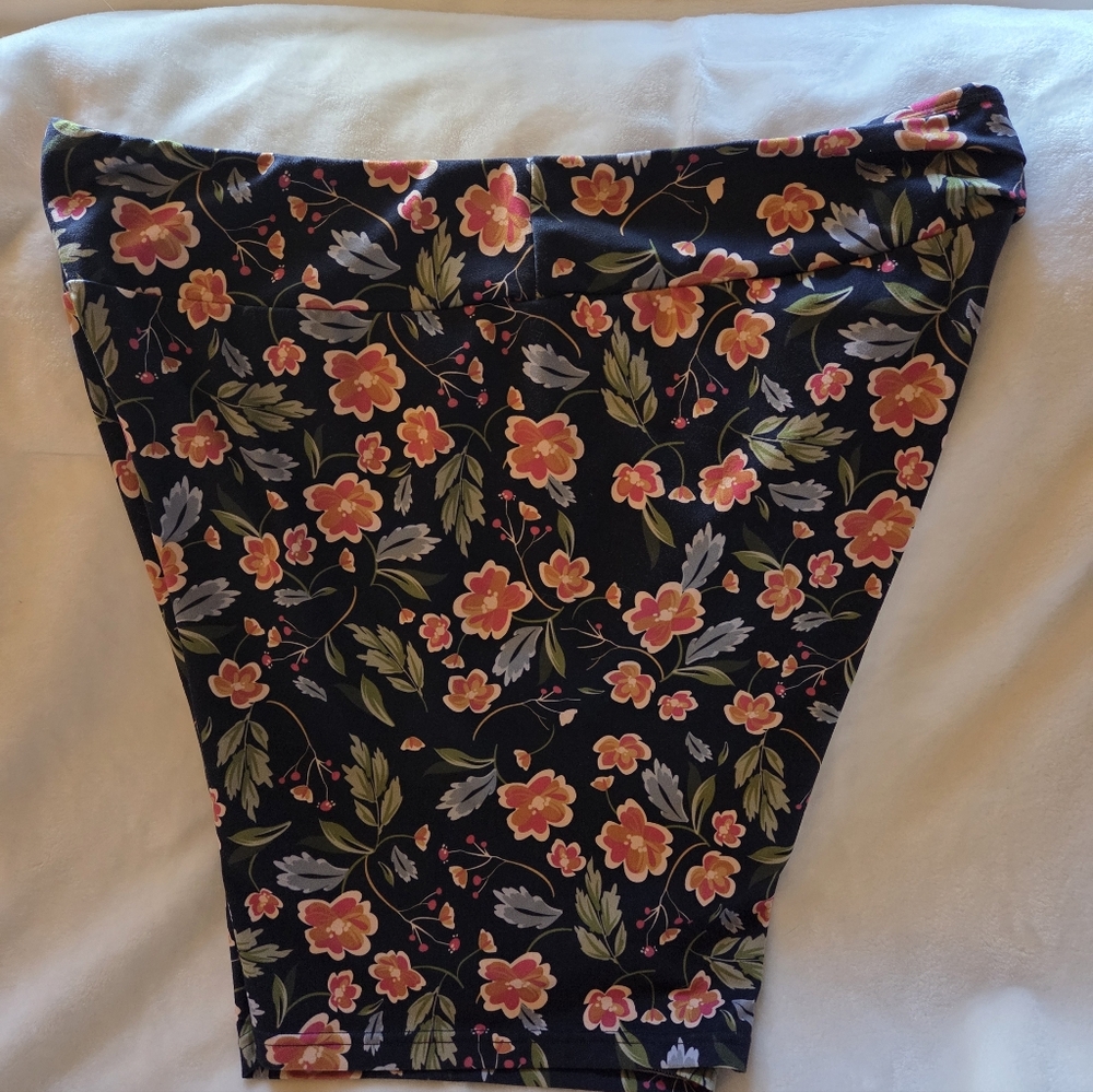 ModCloth Floral Biking Shorts - Size 2X